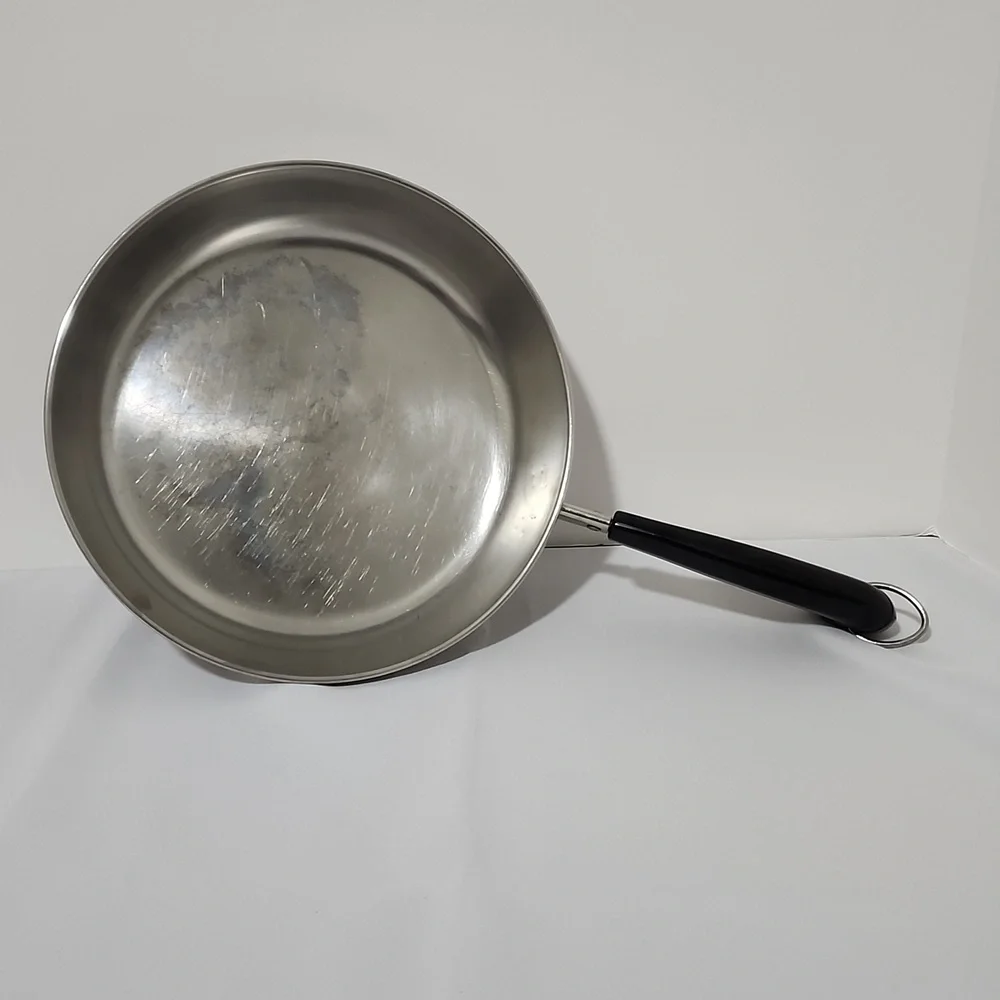 1801 Revere Ware 9” Frying Pan